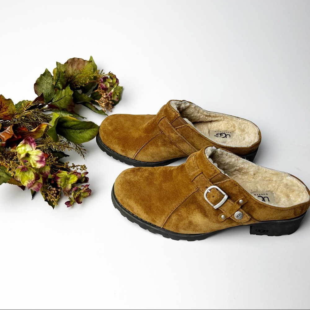 *SOLD*Ugg Australia Lila Chestnut Suede Shearling Mules/Clogs - Picture 1 of 9